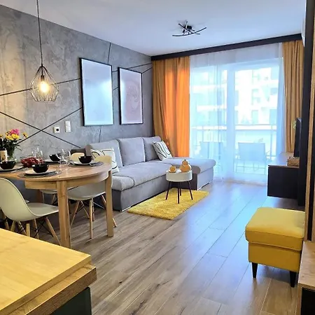 Joanna By Triapart *